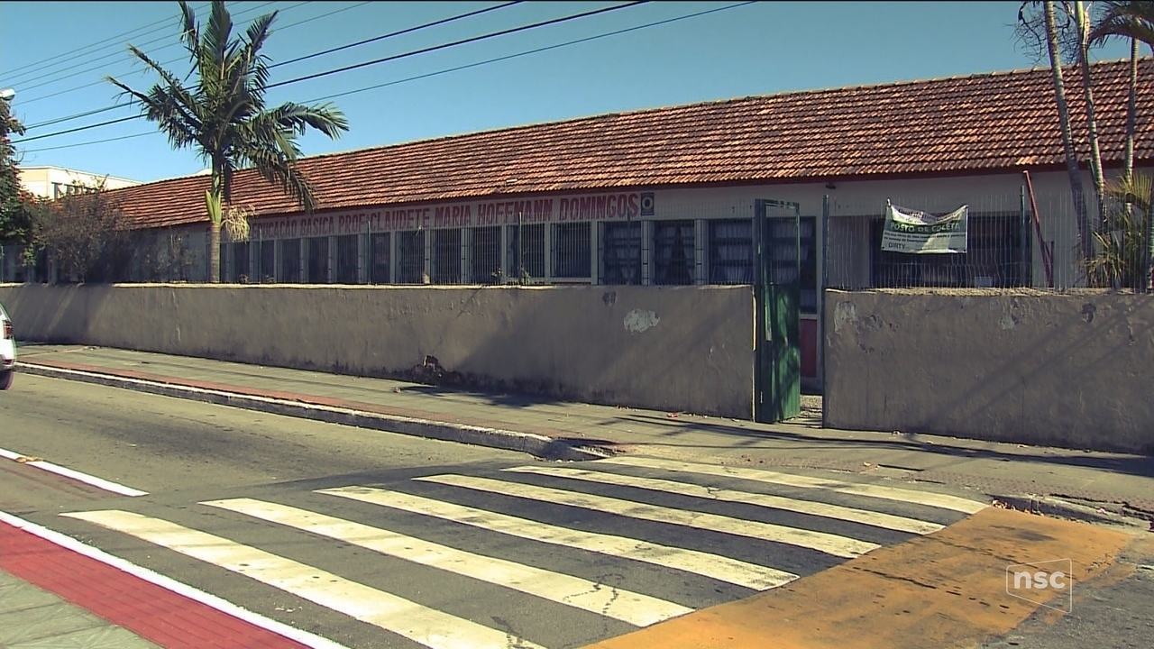 Escola estadual de Palhoça é vandalizada durante a madrugada