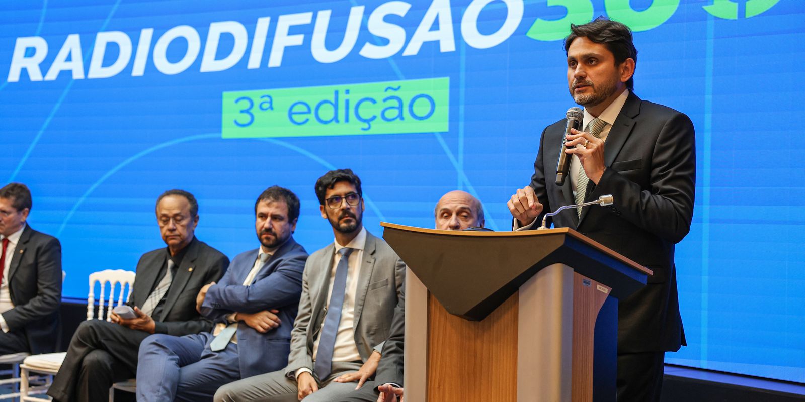 Ministério das Comunicações finaliza minuta do decreto da TV 3.0