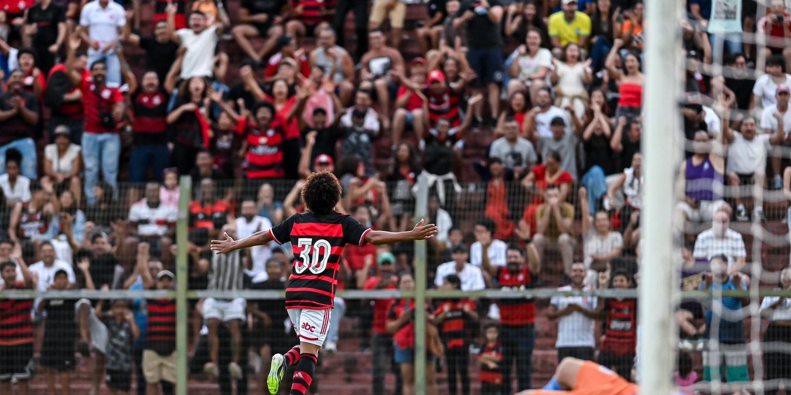 Flamengo estreia na Copinha com goleada de 5 a 0