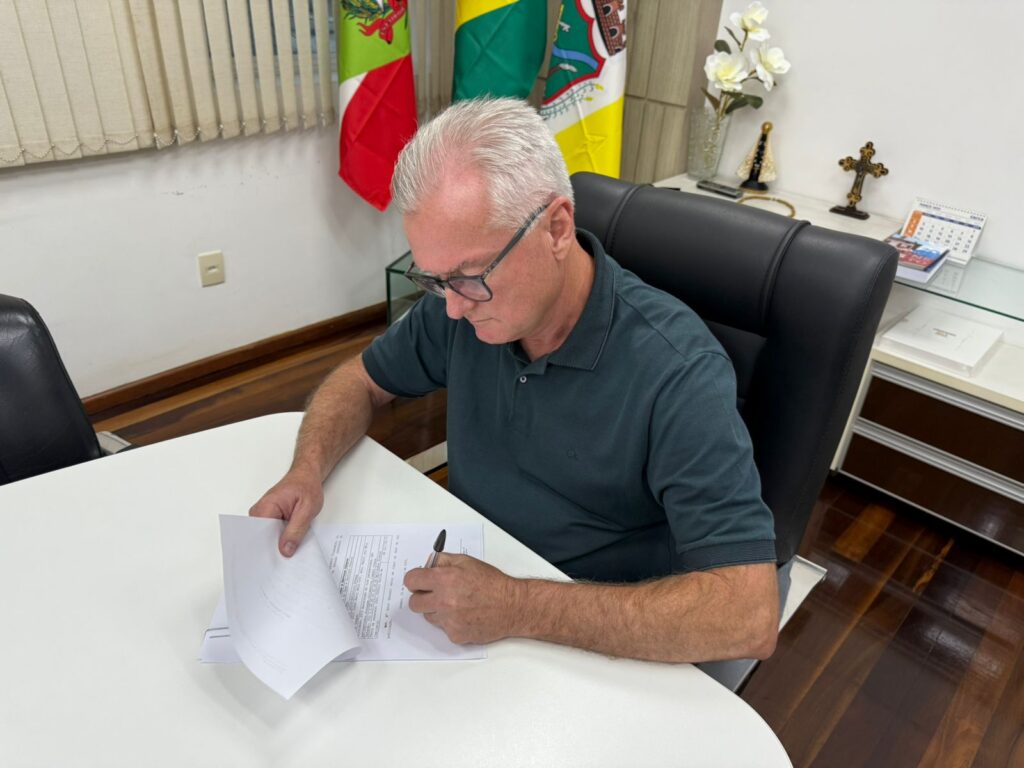 Assinado decreto que destina recursos exclusivamente para manutenção e investimentos no cemitério