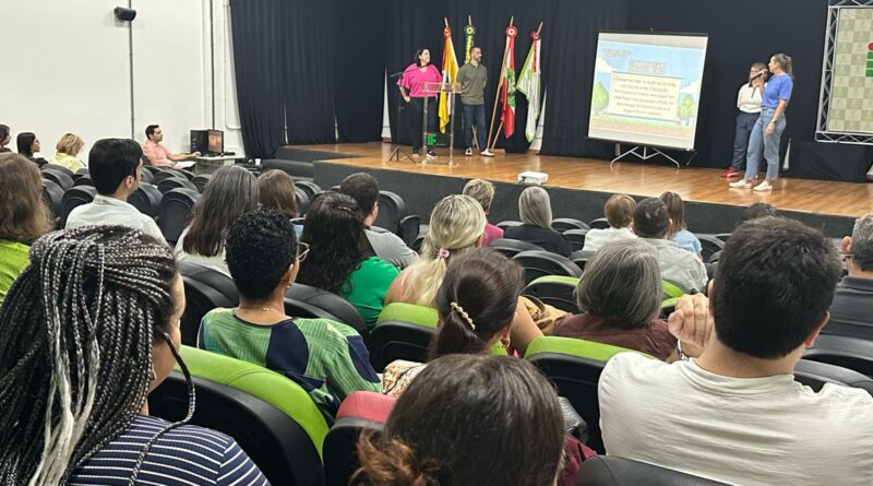 Saúde de Gaspar promove evento para troca de experiências entre equipes