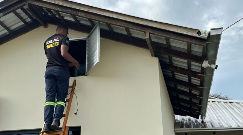 Câmeras de monitoramento em escolas são reativadas