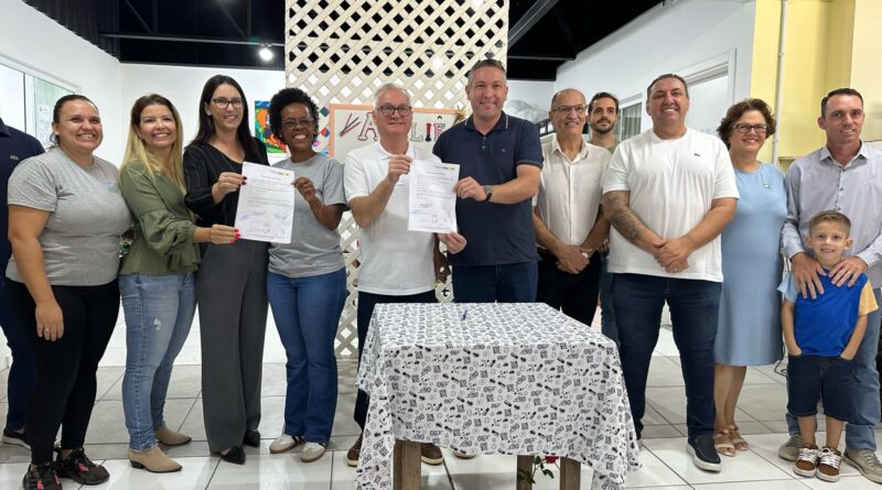 Prefeitura de Gaspar autoriza melhorias em três unidades escolares