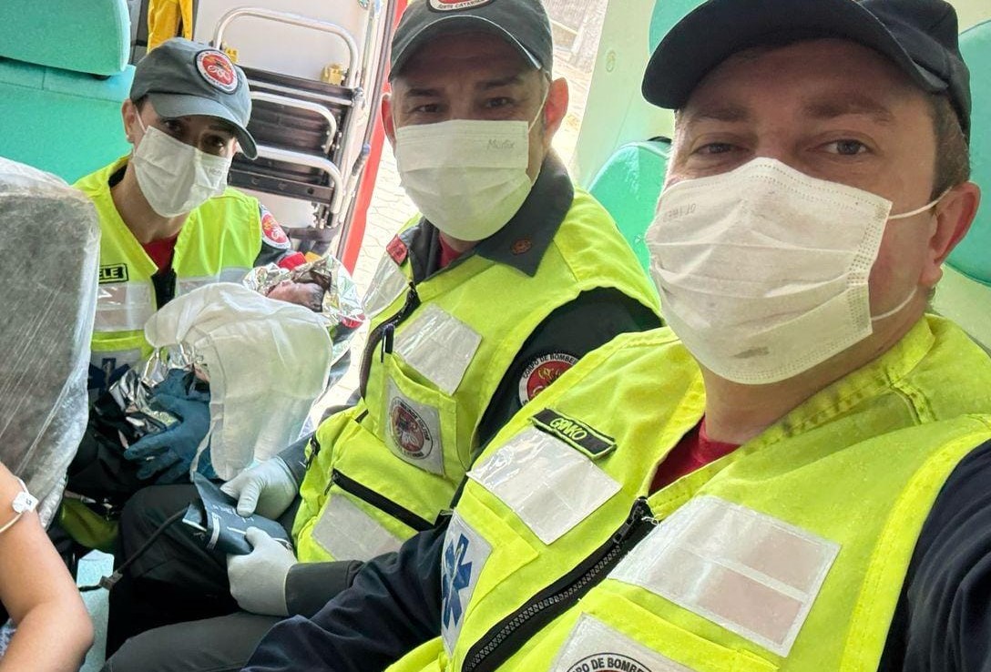 Bombeiros atendem jovem que dá a luz em casa no bairro Margem Esquerda em Gaspar