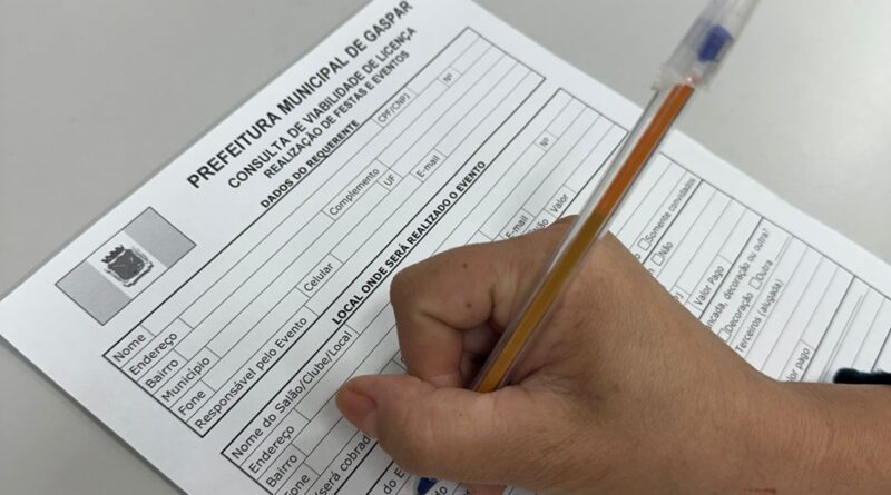 Prefeitura orienta ambulantes sobre alvará para eventos