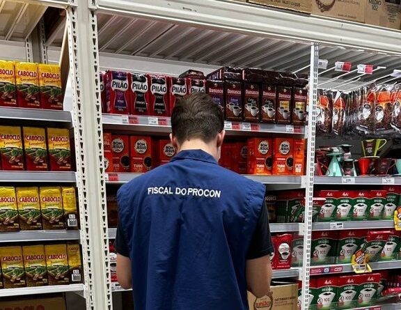 Procon divulga pesquisa mensal da cesta básica em Gaspar