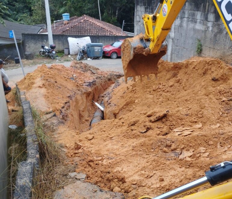 Prefeitura realiza obra de ampliação de drenagem na Rua José João Rangel