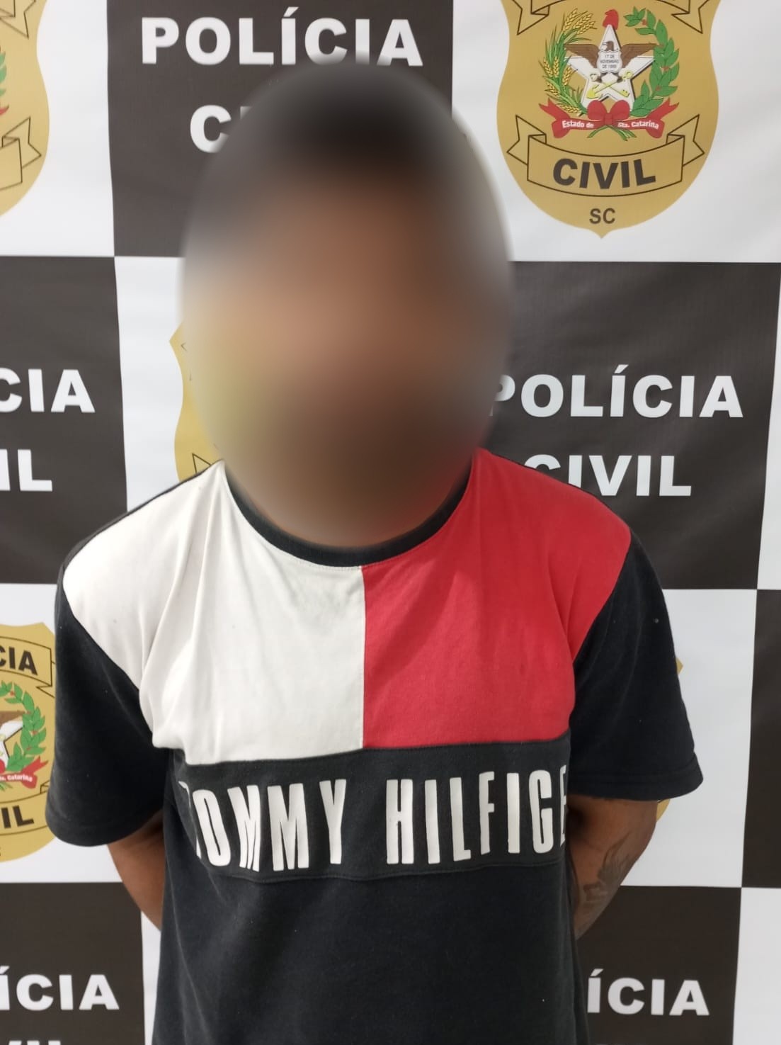 Polícia Civil prende suspeito de praticar triplo homicídio em Ilhota