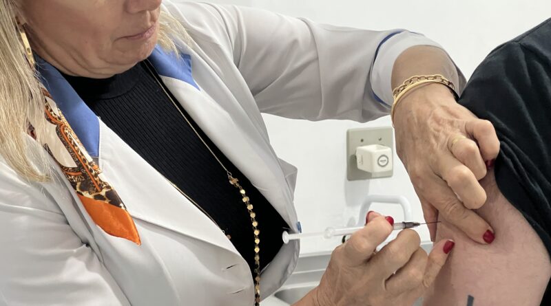 Campanha de Multivacinação incentiva atualização da caderneta de crianças e adolescentes de Gaspar