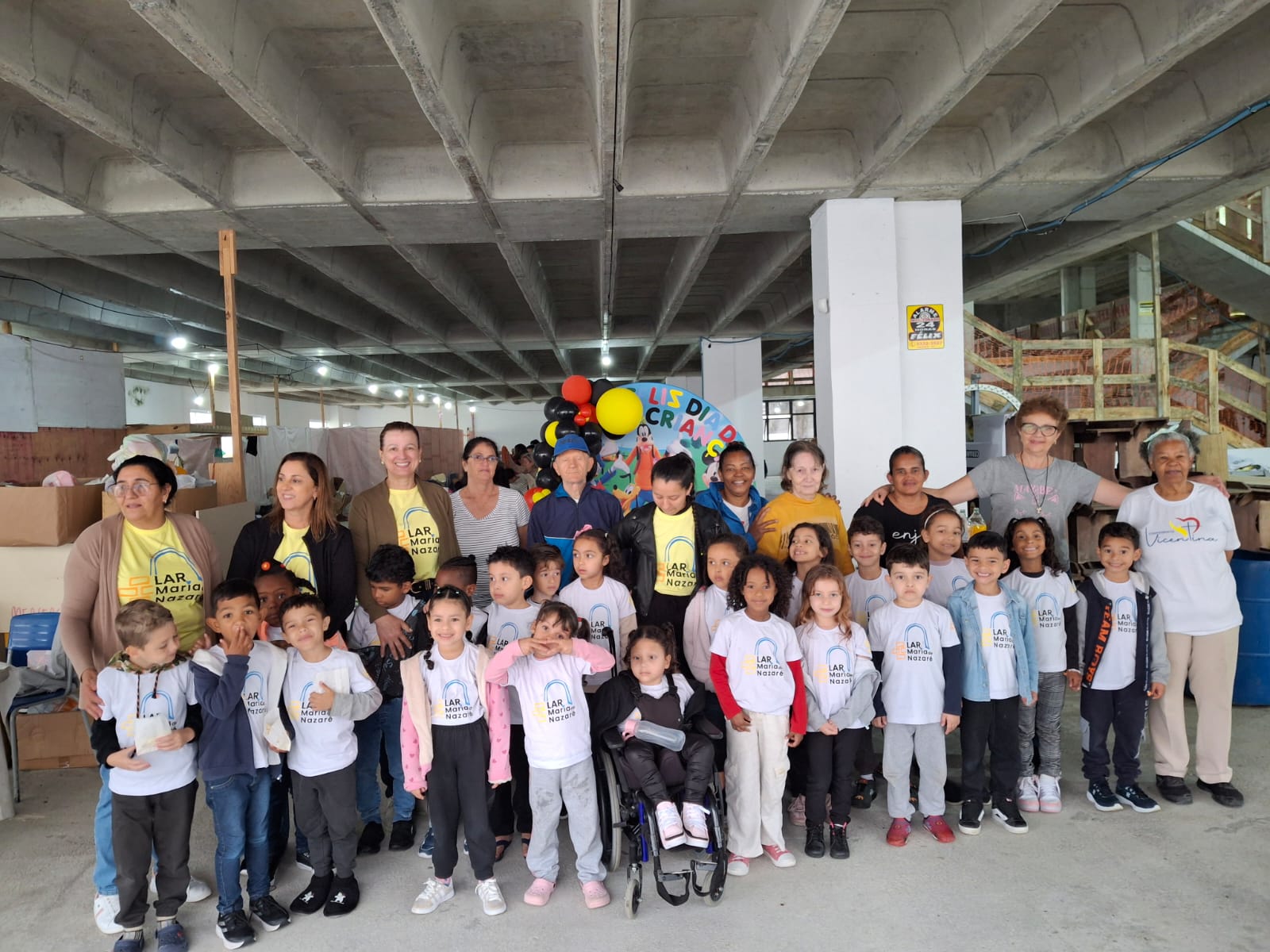 Conferência Vicentina promove dia de doação de roupas e festa do dia das crianças