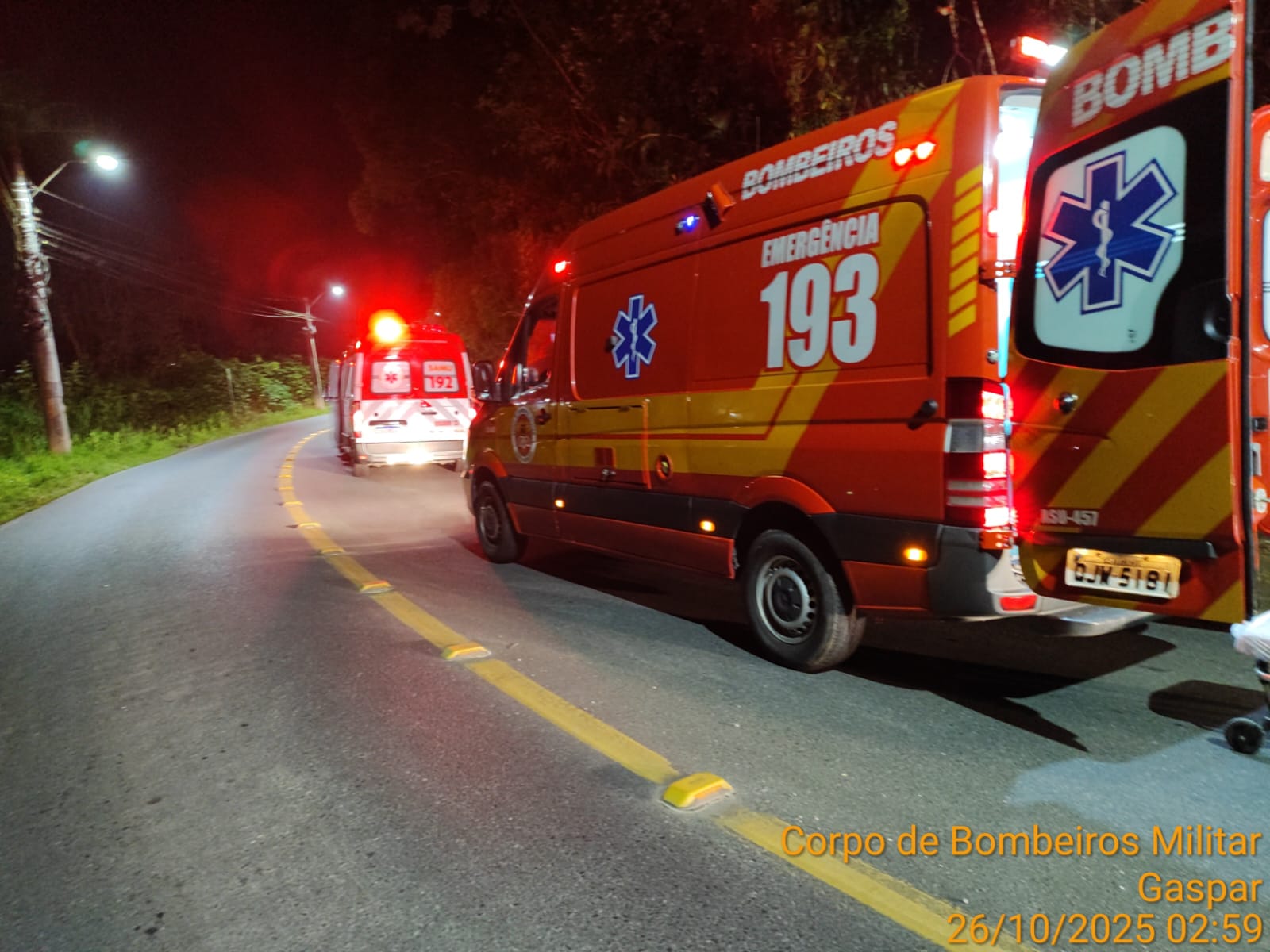 Homem de 33 anos é encontrado ferido por arma branca na rua Luiz Franzoi no bairro margem esquerda