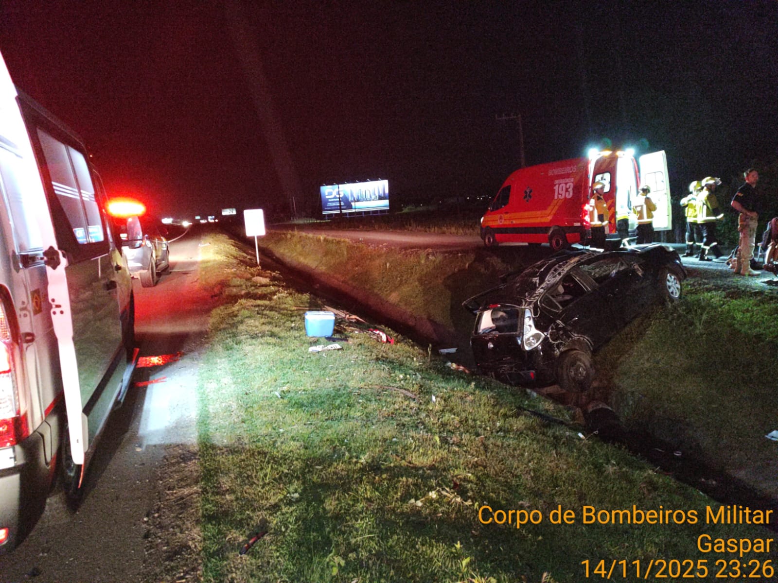 Capotamento na BR 470 na Margem Esquerda deixa motorista com ferimentos leves