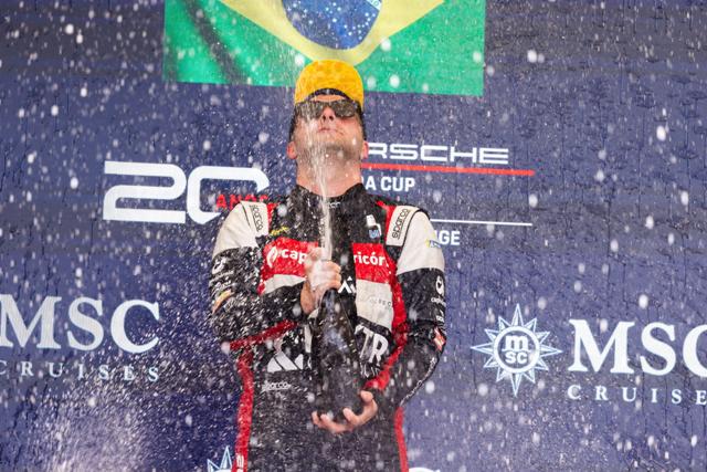 De Novato a Campeão: Silvio Morestoni Levanta Bandeiras de SC na Porsche Cup Brasil 2025!