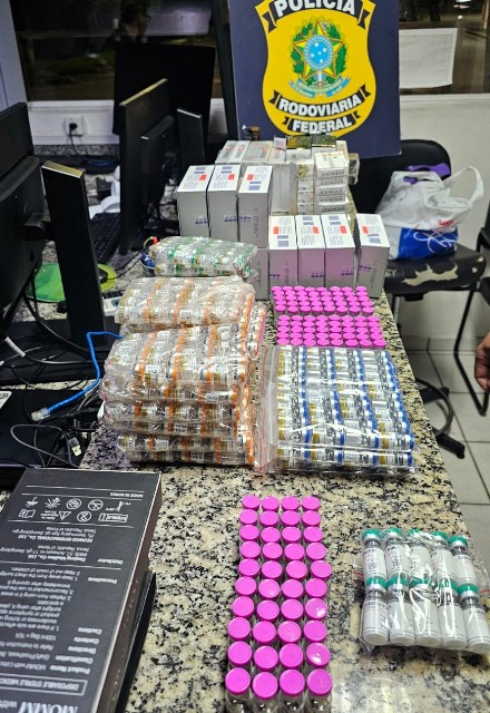 Anabolizantes e remédios de importação controlada são apreendidos em Joinville