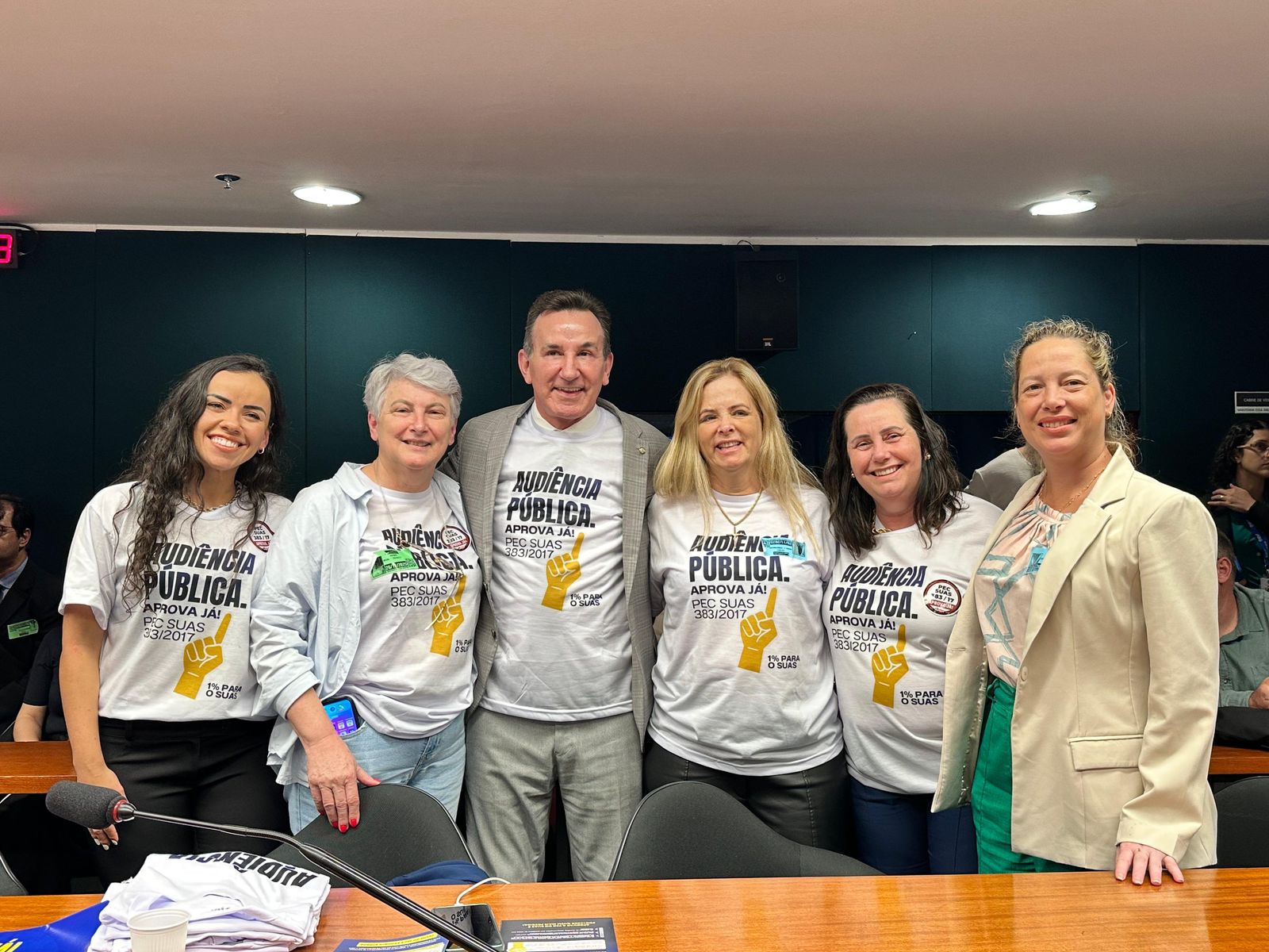 Em Brasília, deputado e lideranças catarinenses pressionam por repasse mínimo obrigatório para a Assistência Social