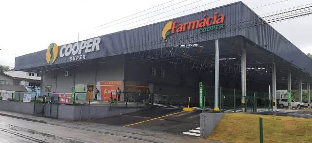 Rede Cooper reinaugura unidade Coloninha, em Gaspar, como Cooper Super